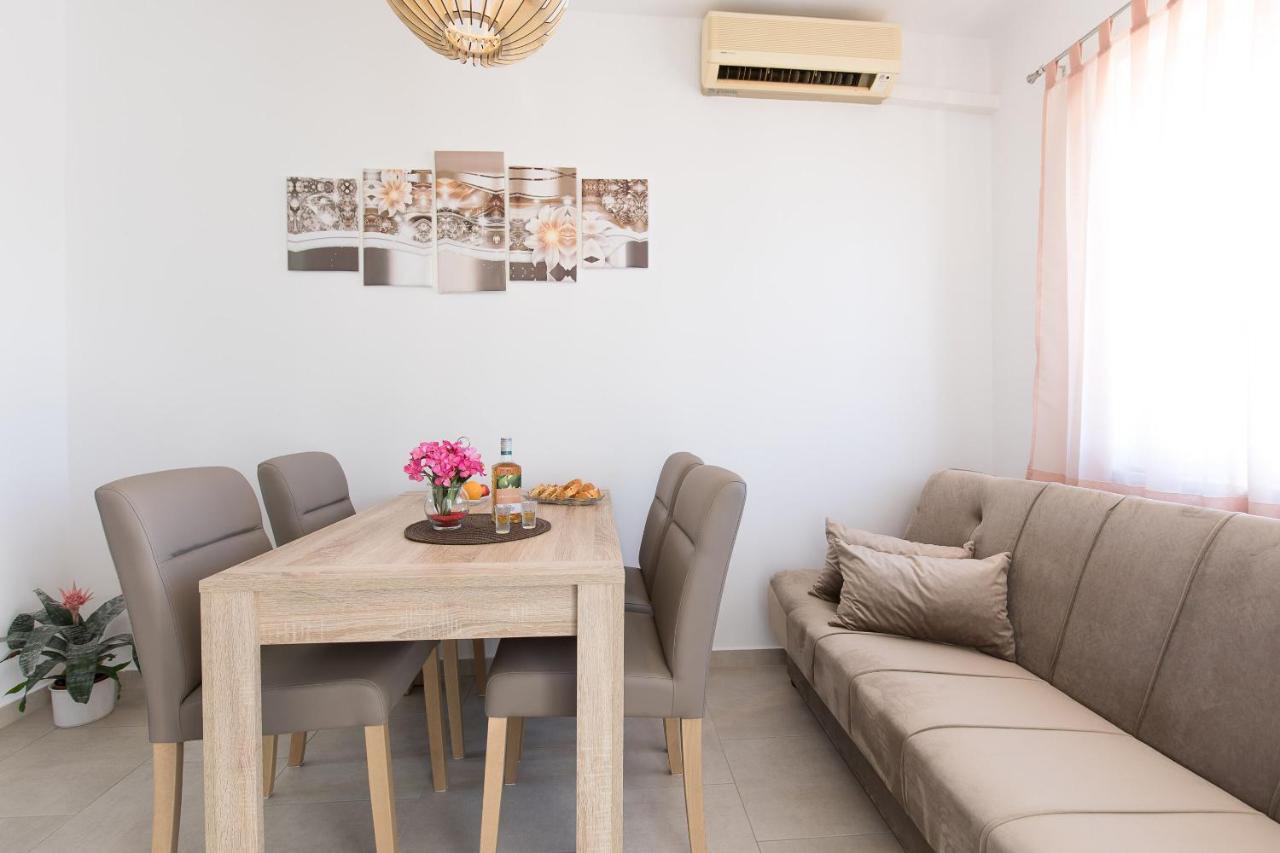 Apartment Oleander Punat Ngoại thất bức ảnh