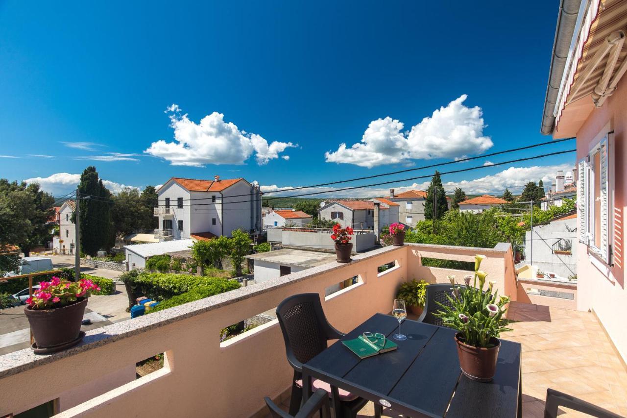 Apartment Oleander Punat Ngoại thất bức ảnh