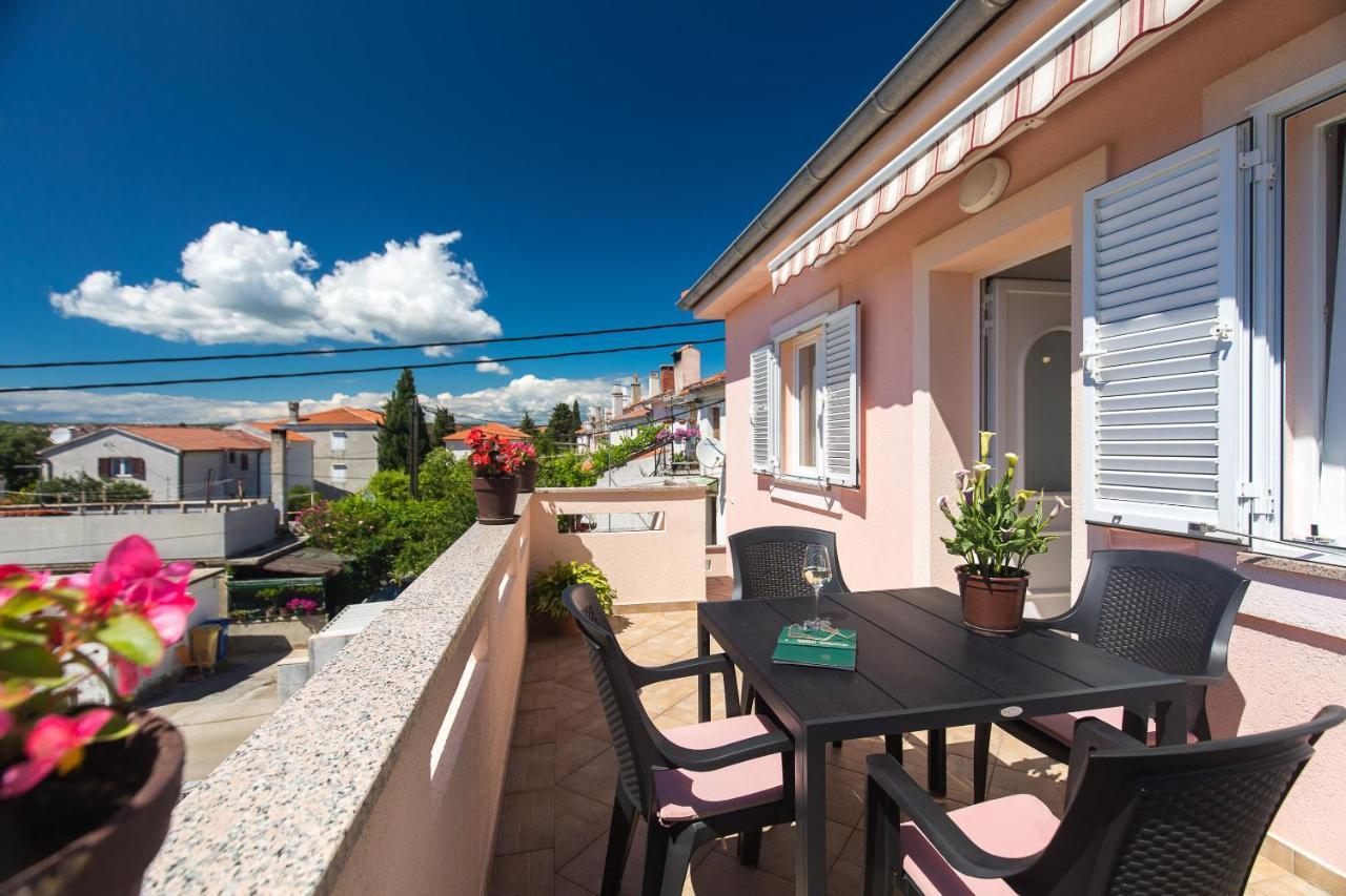Apartment Oleander Punat Ngoại thất bức ảnh