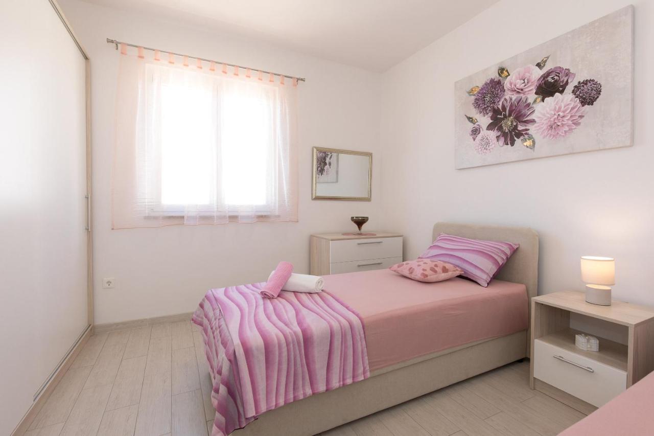 Apartment Oleander Punat Ngoại thất bức ảnh