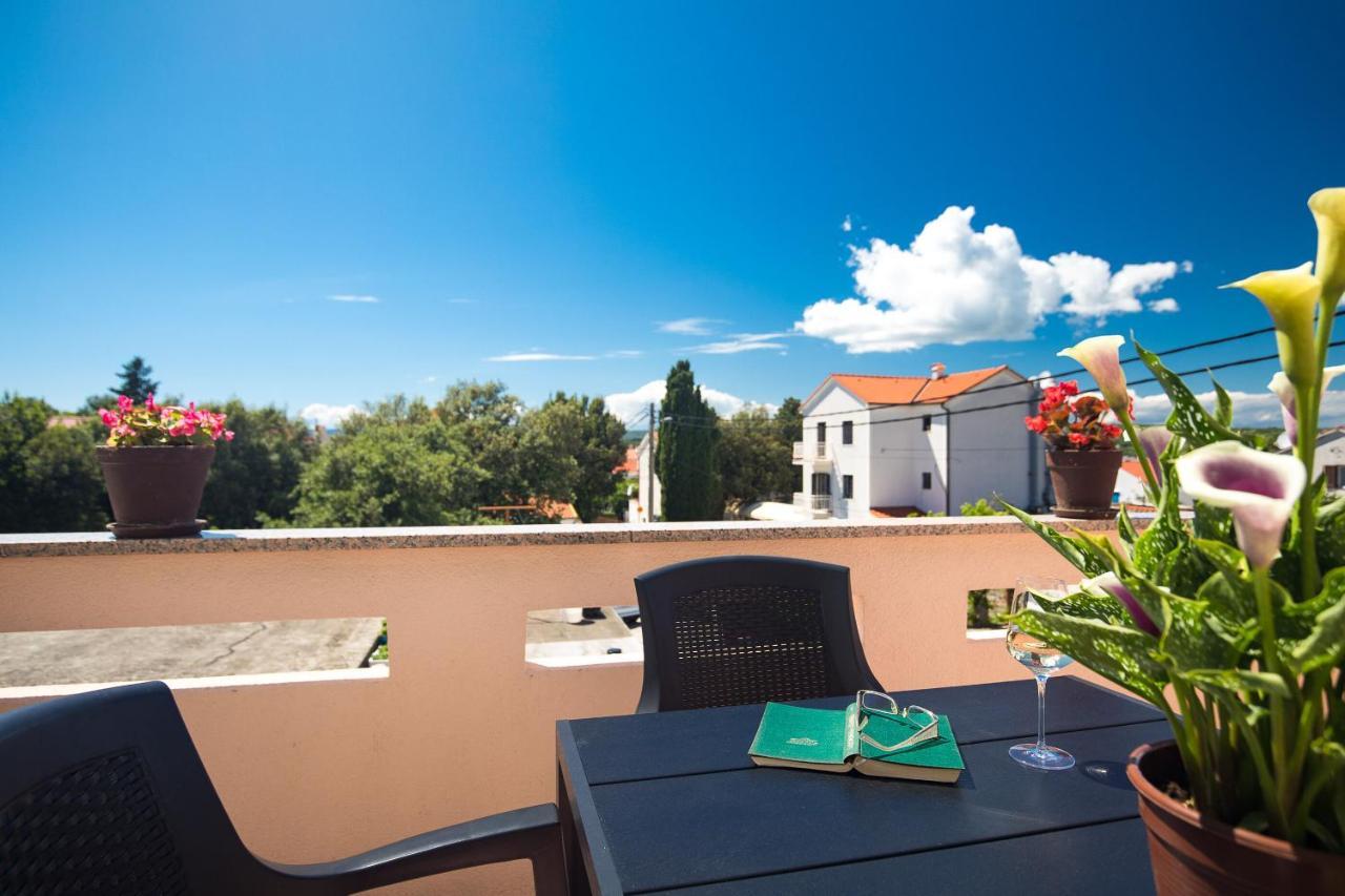Apartment Oleander Punat Ngoại thất bức ảnh